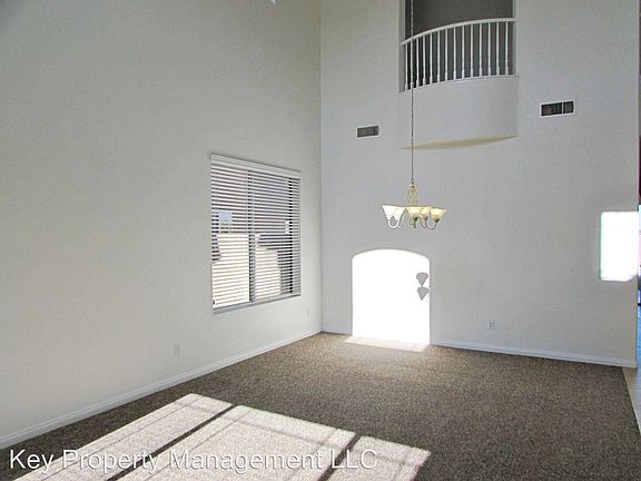 5th image of 722 Bighorn Creek St