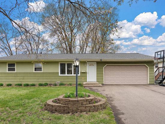 1038 Van Buren St S, Shakopee, MN 55379