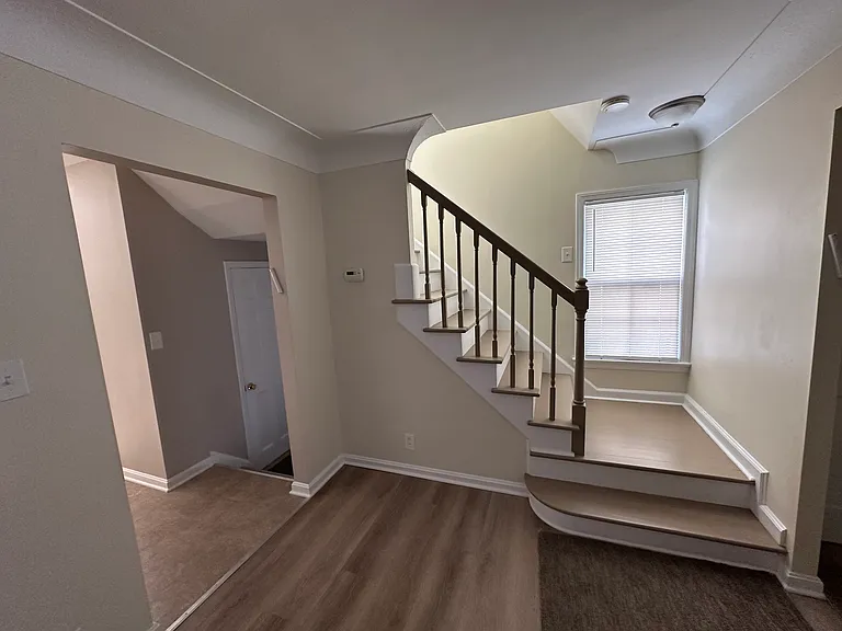 4474 Groveland Rd — Photo 33