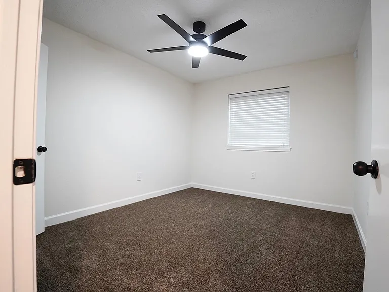 3403 Honey Creek Dr — Photo 14