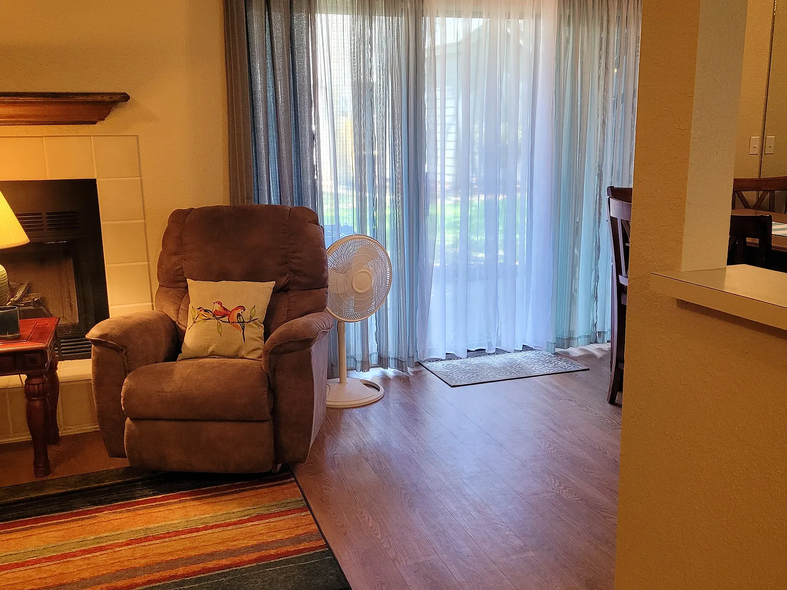 3 bed, 1457 sqft, $1,950 — Photo 4