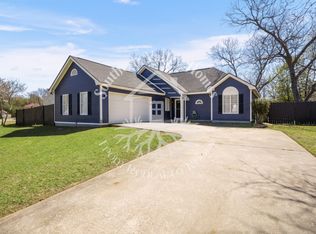 102 Duxbury Ct, Bonaire, GA 31005