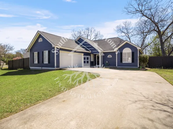 102 Duxbury Ct, Bonaire, GA 31005