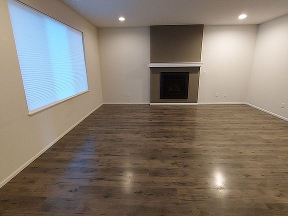 4th image of 10311 Suncrest Blvd