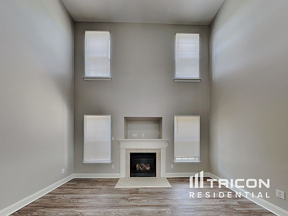 3rd image of 2713 Amber Crest Dr
