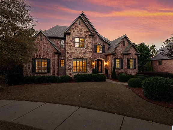 4th image of 1062 Highland Park Pl