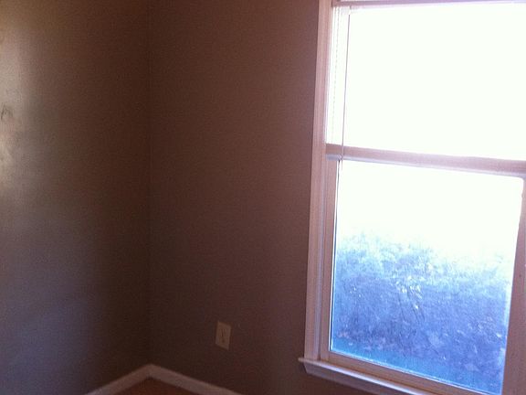 5th image of 484 Scottsdale Cir