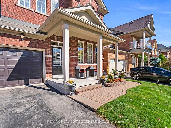 2nd image of 43 Delphinium Way