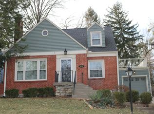 5616 Suwanee Rd, Fairway, KS 66205