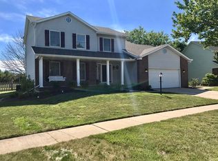 2815 Cherry Hills Dr, Champaign, IL 61822
