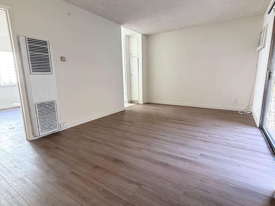 1st image of 3002 Honolulu Ave #7