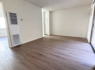 3002 Honolulu Ave #7, La Crescenta, CA 91214