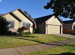 1649 Calistoga Ct, Eugene, OR 97402