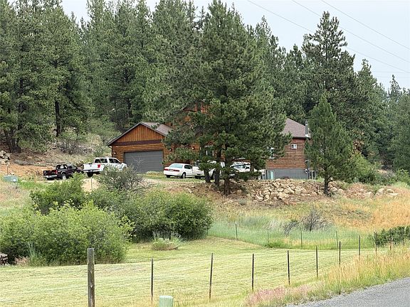 3rd image of 46 Wickes Rd