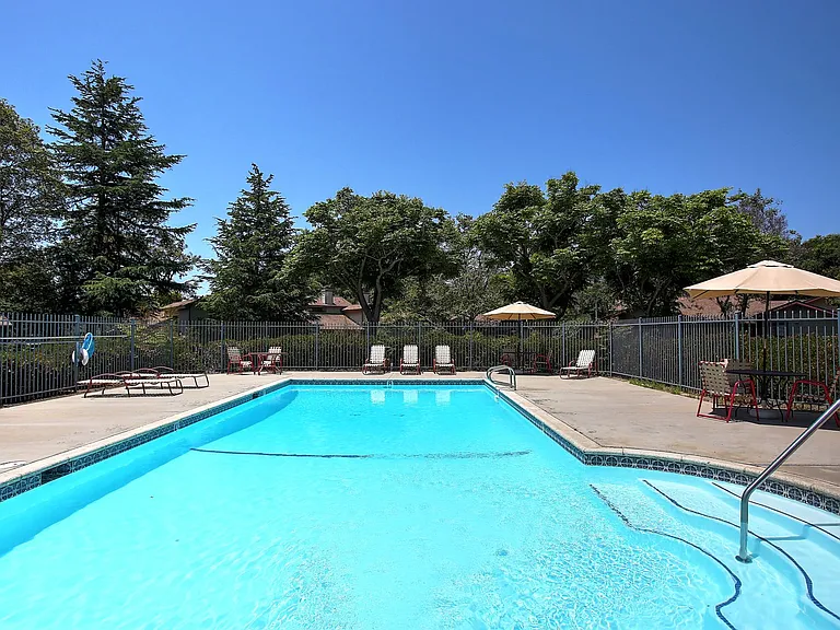 5341 Traci Dr — Photo 32