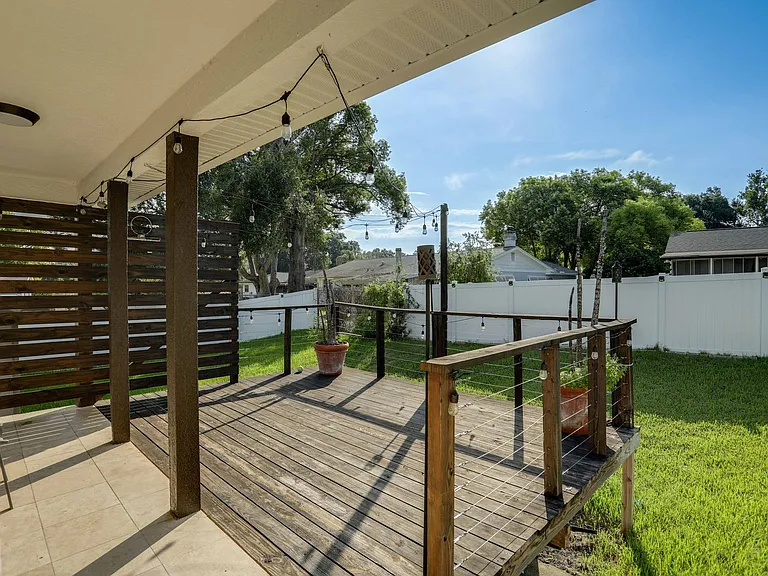 633 Spring Oaks Blvd — Photo 34