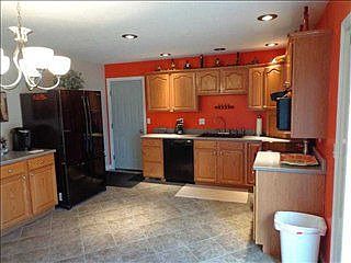4th image of 9335 S Private Road 575 W