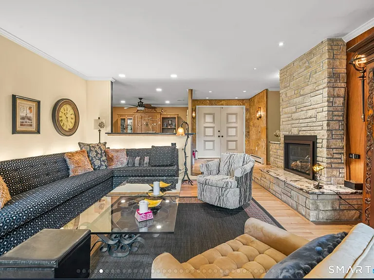92 Kenmore Rd — Photo 4
