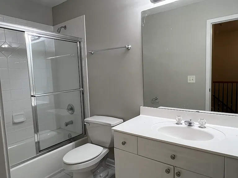 1214 Harris Commons Pl — Photo 11