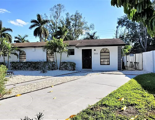 2532 NW 175th Ter #2532 Photo 1