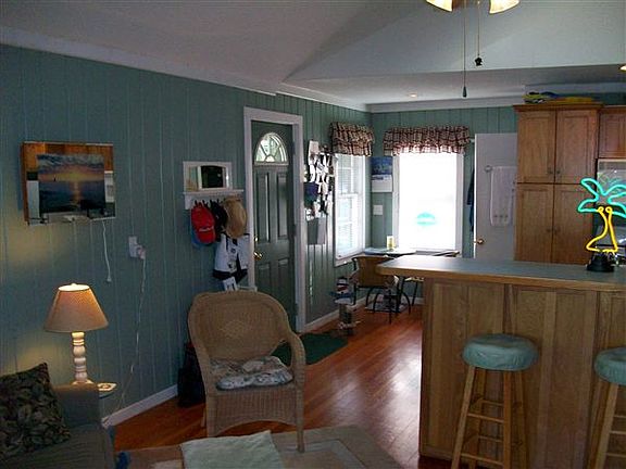 cottage 2010 006