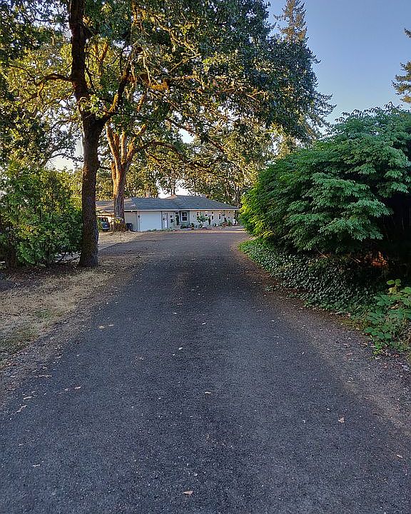 Laurel Court Access 