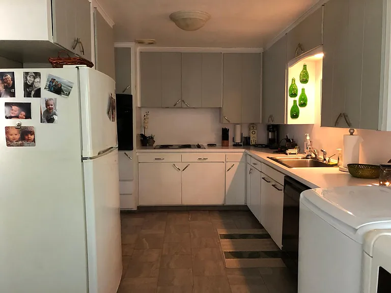 330 Aberdeen Ave — Photo 3