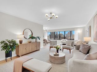 900 Park Ave APT 20A, New York, NY