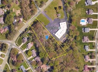 9198 Lake Shore Blvd, Mentor, OH 44060