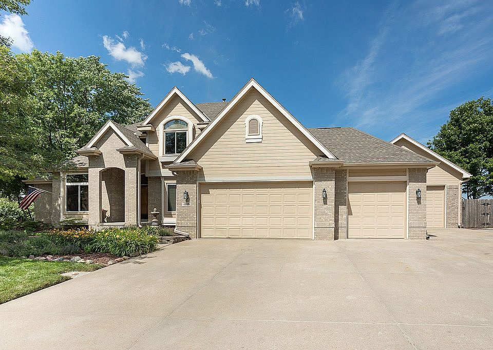 1st image of 1202 Edgewood Blvd