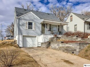 3950 Himebaugh Ave, Omaha, NE 68111