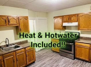 536 Bay St #1F, Taunton, MA 02780