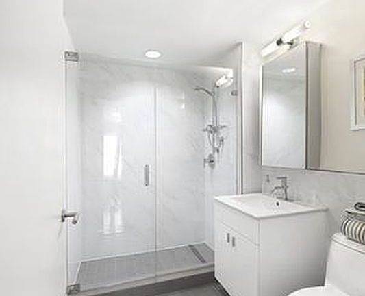 4th image of 2231 Adam Clayton Powell Unit Ph-4