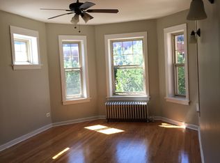 838 W Sunnyside Ave #2E, Chicago, IL 60640