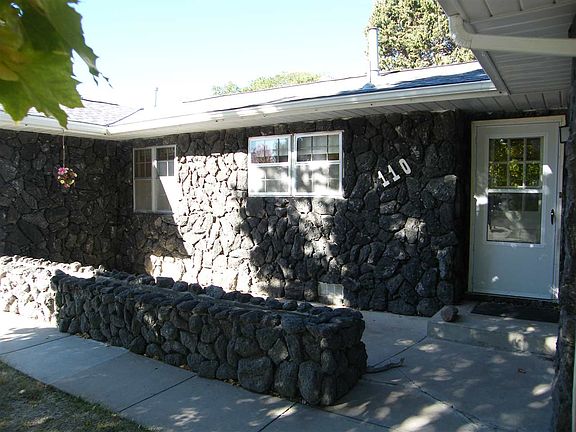 3rd image of 110 Carlsbad Ave