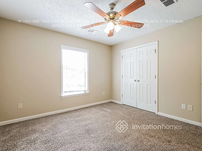 130 Lyndhurst Ct — Photo 11
