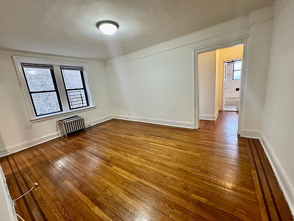 4th image of 3215 35th St APT A3