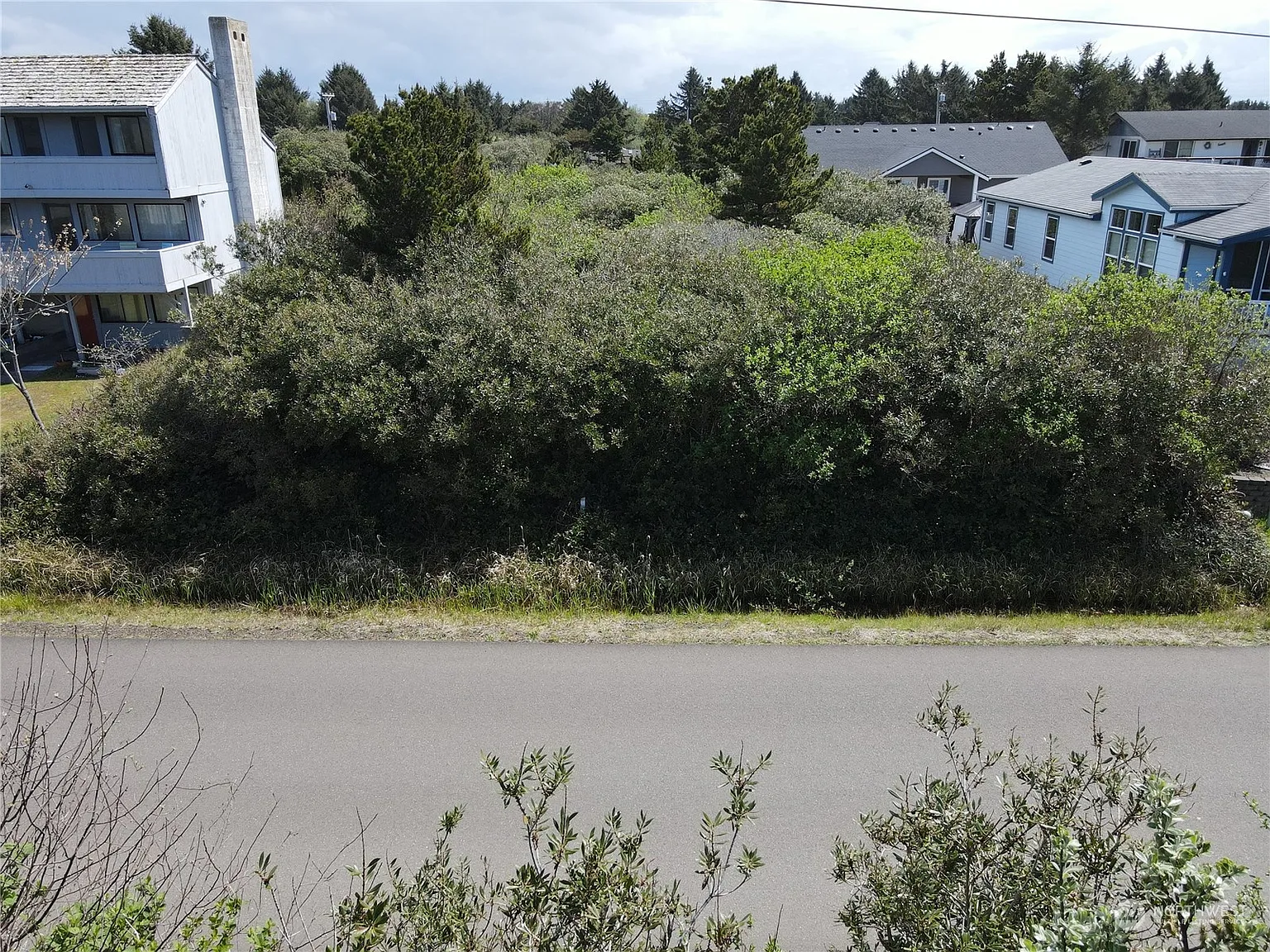 524 Sand Dune Avenue SW photo 1