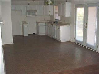 2nd image of 734 Crestfield Rd