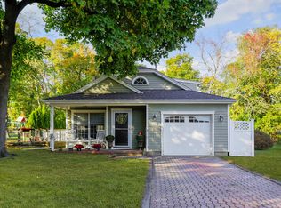 127 Division St, Atlantic Highlands, NJ 07716