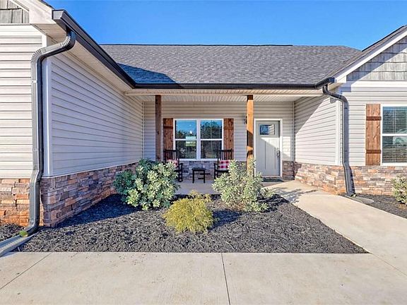 4th image of 995 Dortch Rd