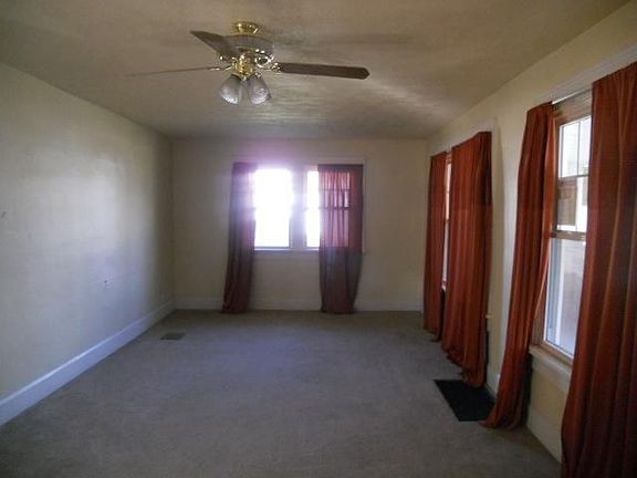 4th image of 498 S Livingston Ave