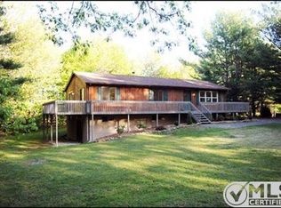 16 Hillcrest Dr, Kerhonkson, NY 12446