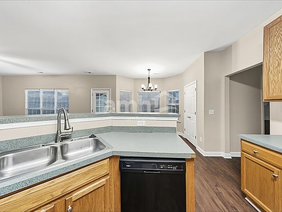 4th image of 202 Curico Ln