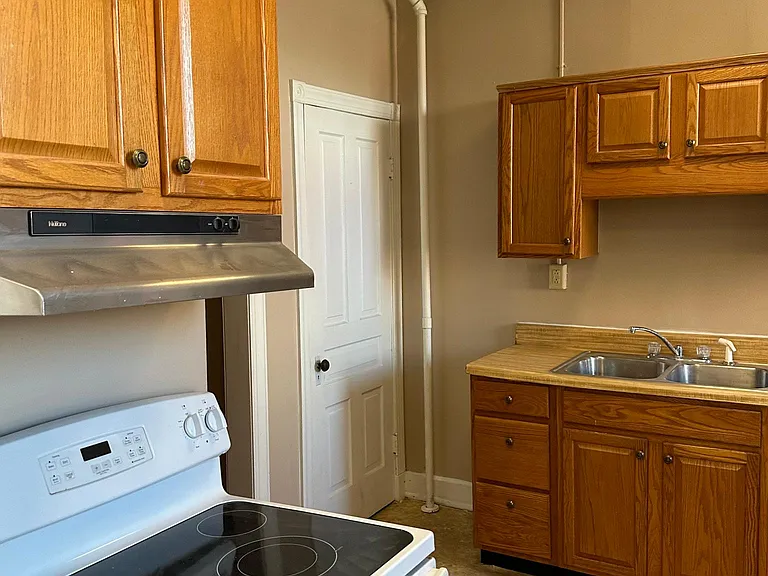 115 S Potomac St #2 — Photo 26