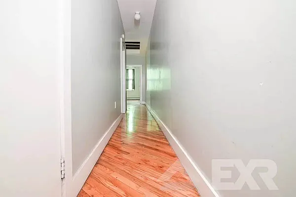 Rented by EXR | media 16