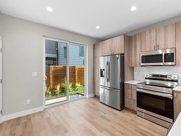 4270 W 13th Ave — Photo 5