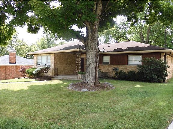 2nd image of 303 Birchwood Dr