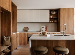 133 W 49th Ave #301, Vancouver, BC V5Z2S3