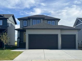 71 S Vincent Cres, Olds, AB T4H0C4